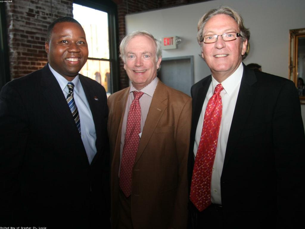 សារៈសំខាន់នៃការតភ្ជាប់ស réseau សម្រាប់អាជីវកម្មតូច